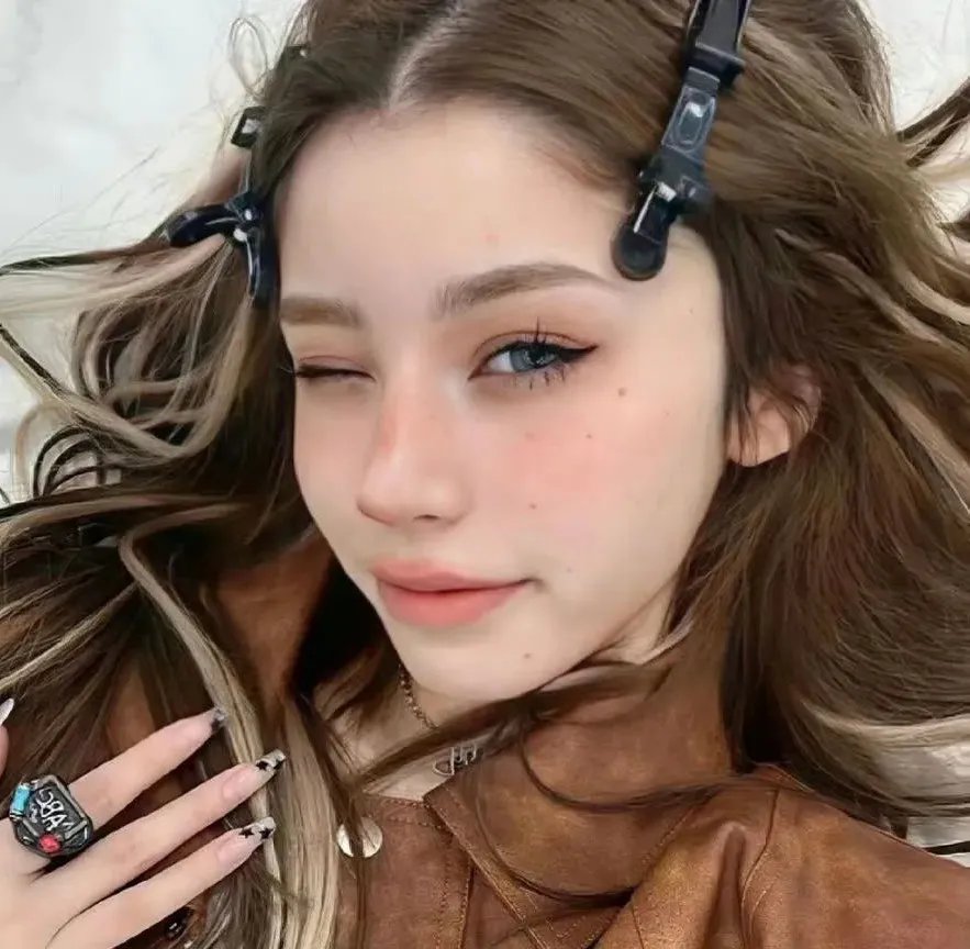 德里女孩第一季